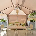 La Fleur Apartment
